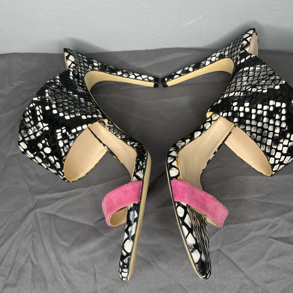 INC international concepts snake skin mule sz 9